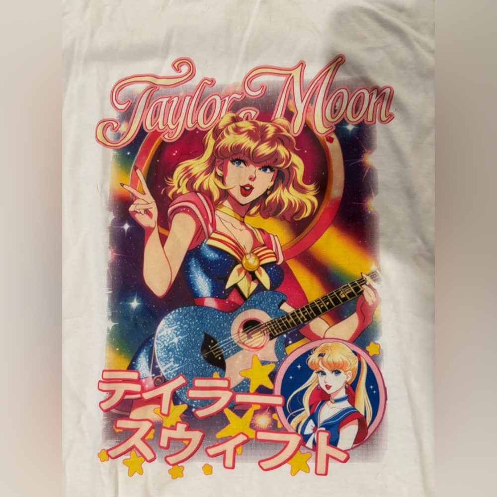 NWOT “Taylor Moon” Taylor Swift T-shirt